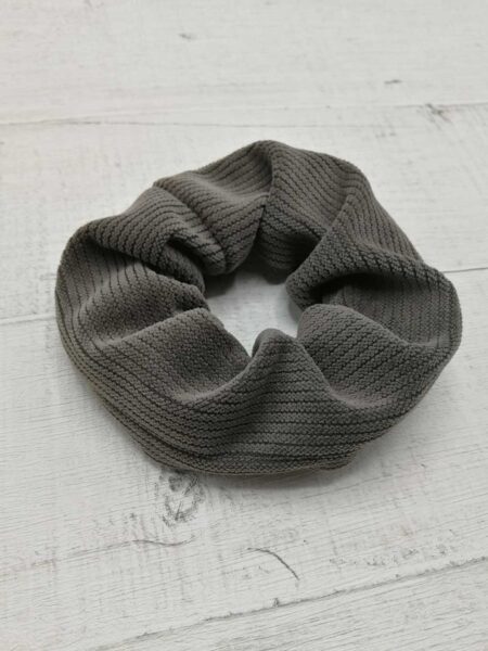 Scrunchie-hiusdonitsi, sametti