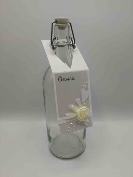 Pullokortti_ruusu_pullon_kaulaan