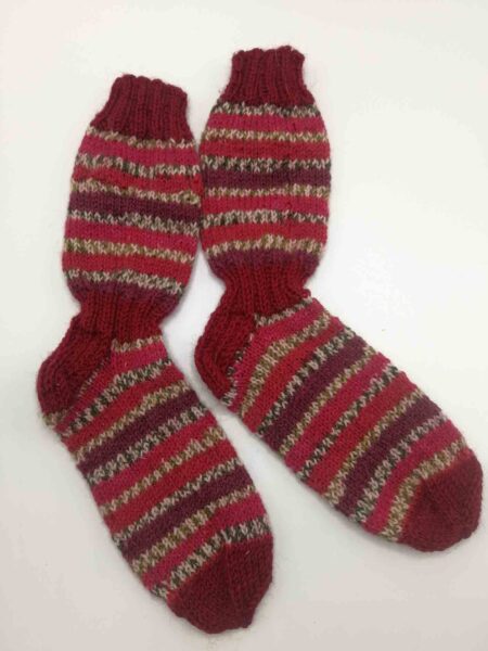 Villasukat_punaraidalliset