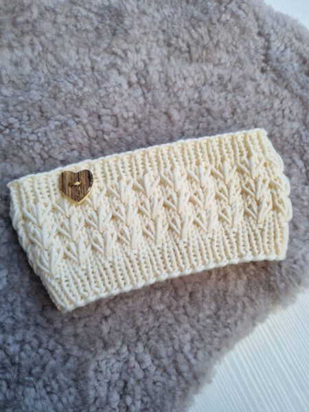 Neulepanta_valkoinen